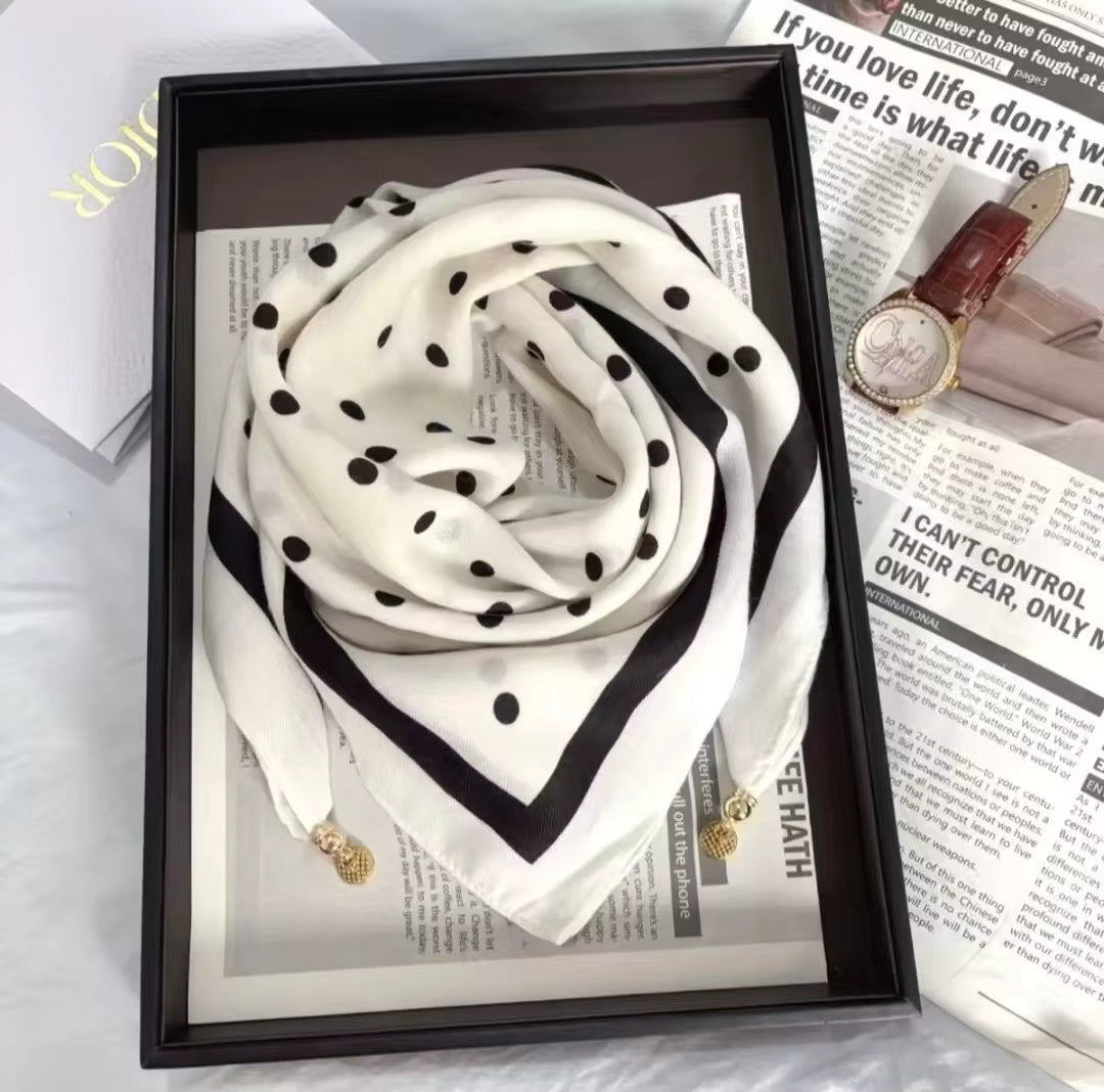 Vivienne Grace Scarf — The Neckpiece of Effortless Elegance