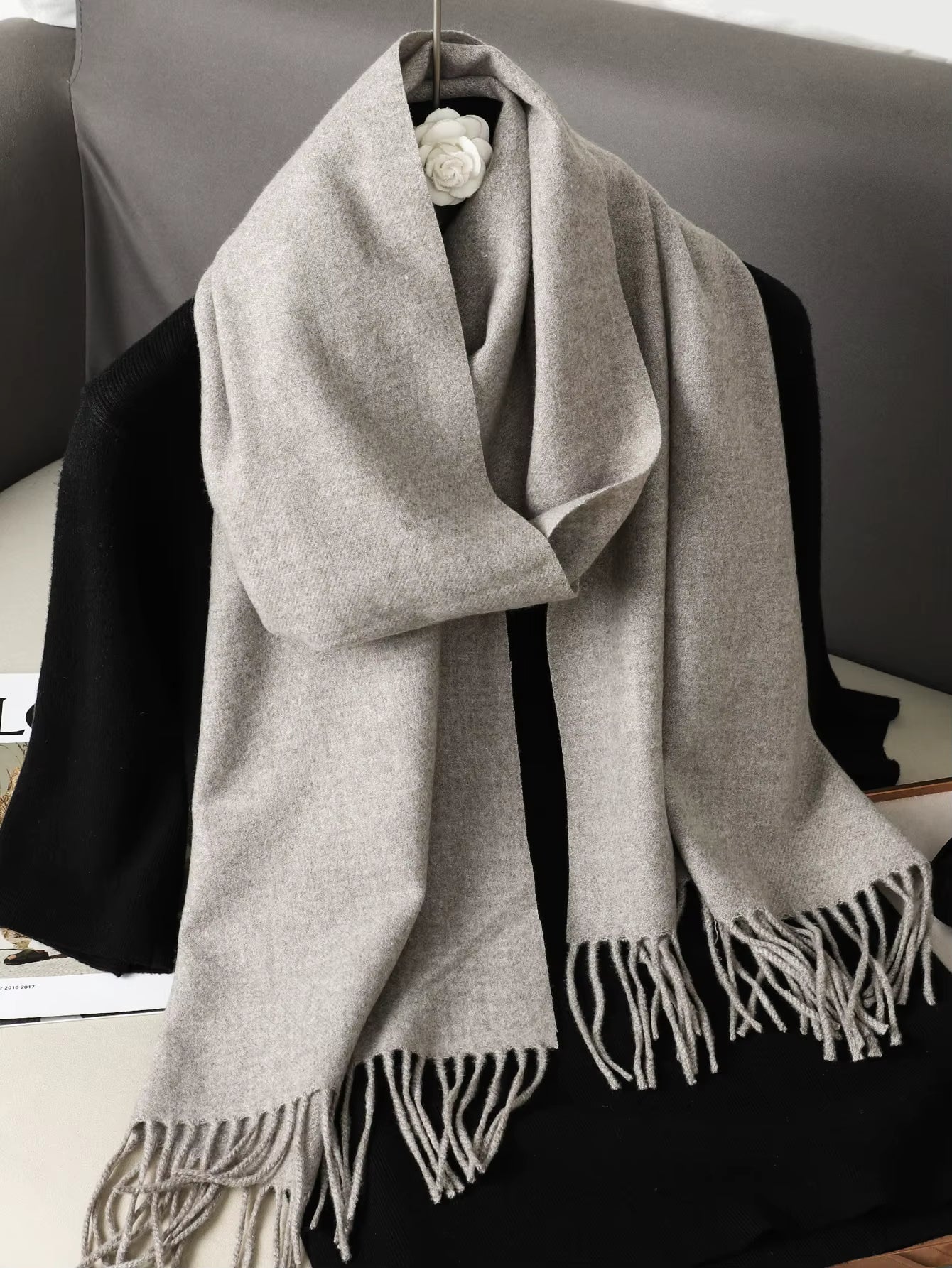 Luna di Velluto Winter Scarf – Elegant Long Scarf for Women