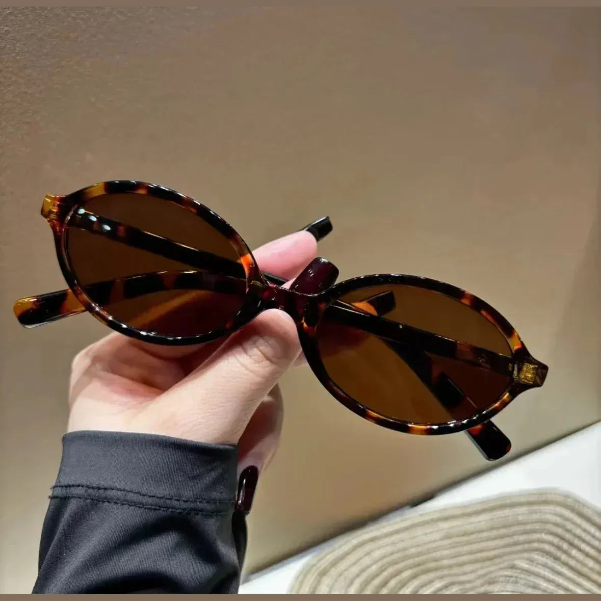 Zestoom D Aurora Ovale Sunglasses – Soft Oval Minimalism