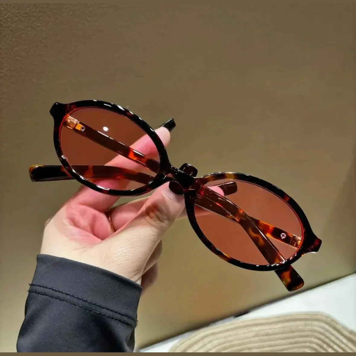 Zestoom E Aurora Ovale Sunglasses – Soft Oval Minimalism